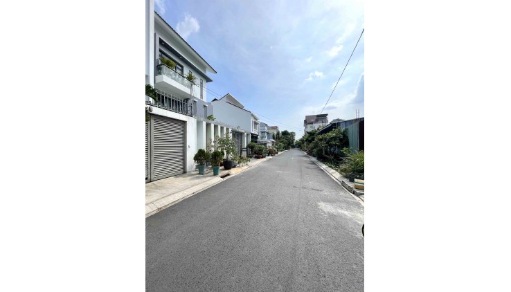 Bán Đất Thổ Cư Ngộp Khu Vip Bên Sông Hiệp Bình Chánh Thủ Đức Đường 10m  100m2_4.5*22 chỉ 9.2 tỷ Cực Hiếm
